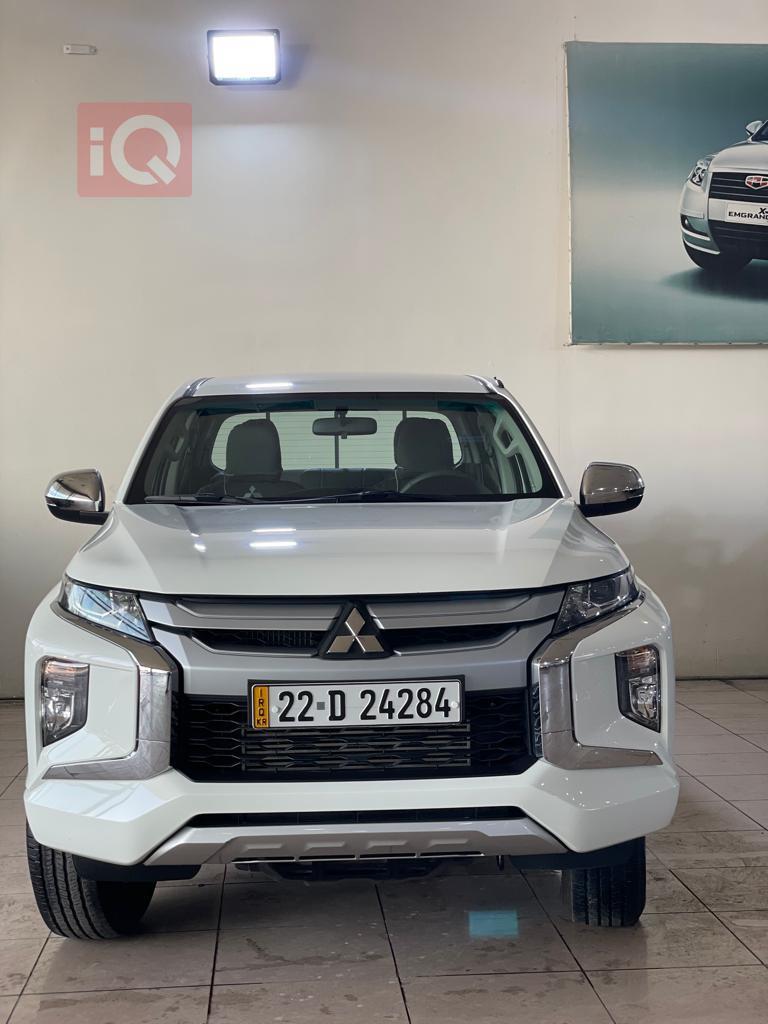 میتسوبیشی L200